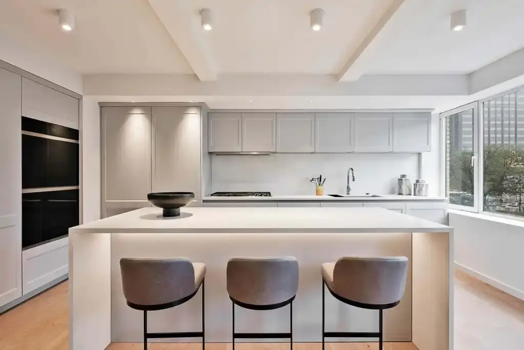 Central Park South, NYC kitchen, photo 8